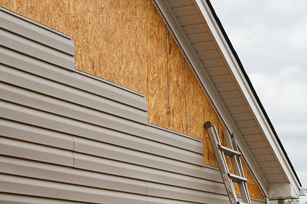 24/7 Emergency Siding Replacement experts in Columbus, NC